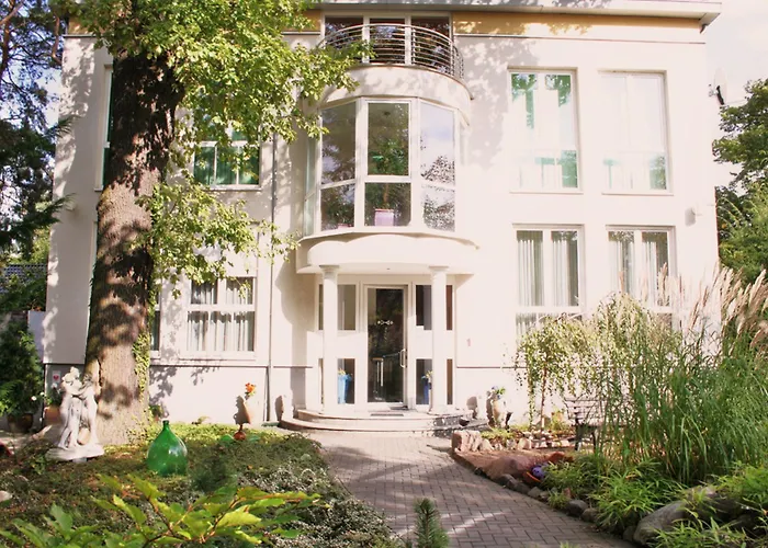 Und Appartementhaus Rheden